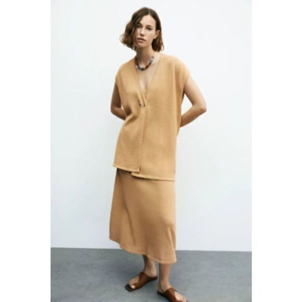 ZARA Rustic taupe Brown Knit Vest XS-S